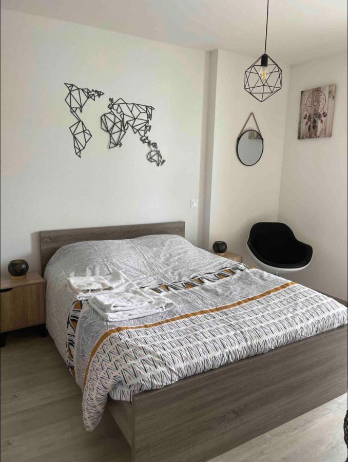 Appartement 4 Personnes Proche Lac Saint Point Montperreux 외부 사진