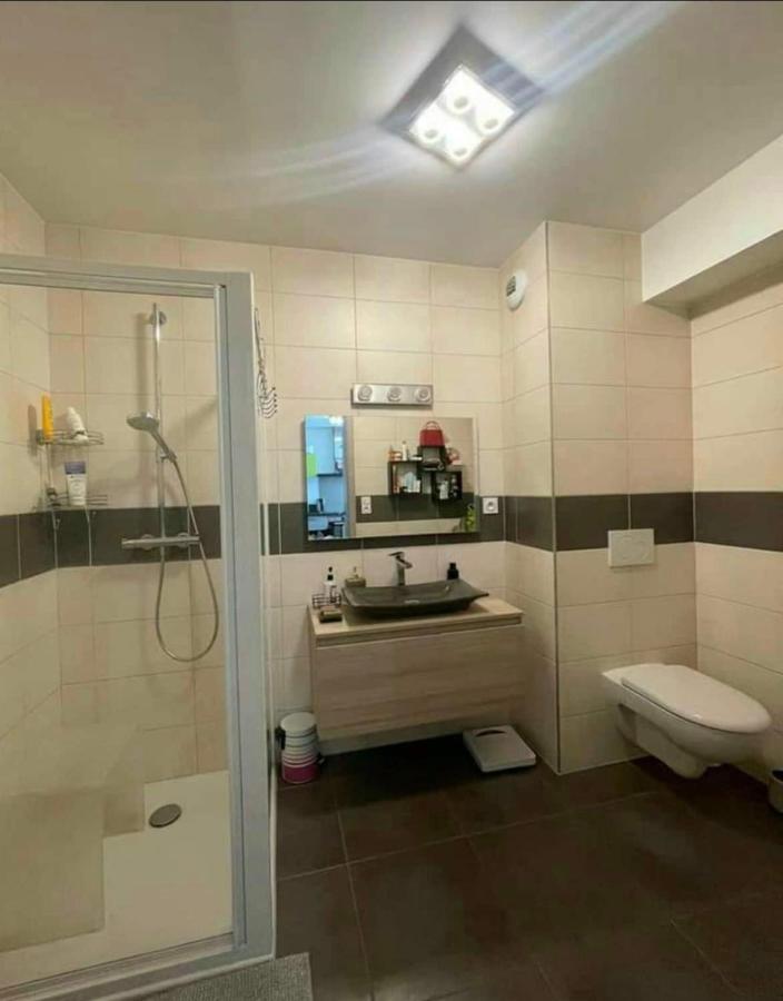 Appartement 4 Personnes Proche Lac Saint Point Montperreux 외부 사진