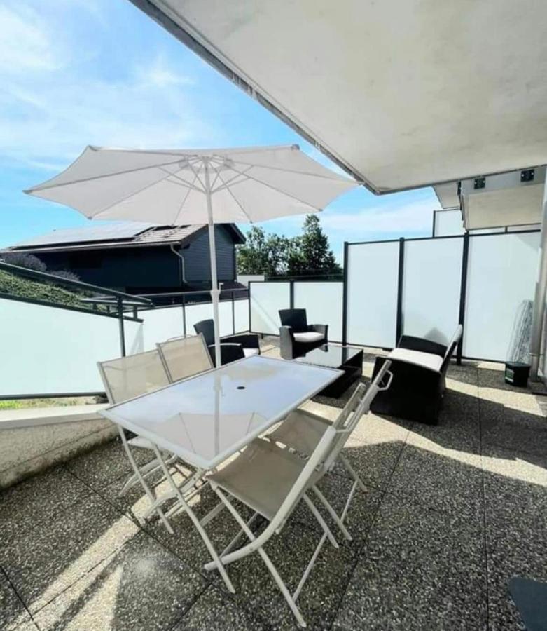 Appartement 4 Personnes Proche Lac Saint Point Montperreux 외부 사진