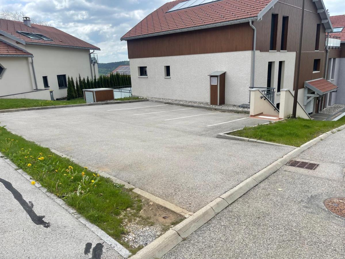 Appartement 4 Personnes Proche Lac Saint Point Montperreux 외부 사진